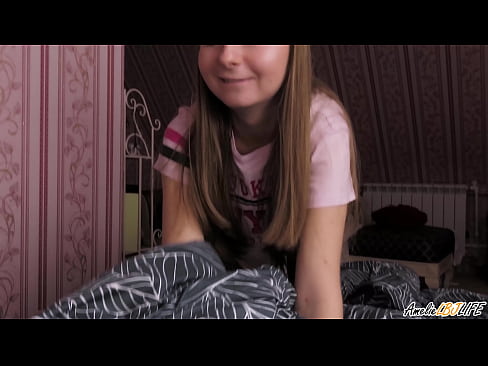 ❤️ Blondina îi suge adânc prietenei ei și primește spermă în gură ❤️ at ro.hentai-id-tv.ru ﹏